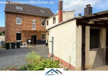 Freistehendes Einfamilienhaus mit viel Platz und guter Lage, großer Innenhof inklusive Haus kaufen 50169 Kerpen Bild klein