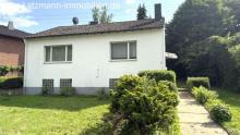 Freistehendes Haus in solider Bauweise, viel Potential u. 687 m² Grundstück zu verkaufen - nur 2 Fußminuten zum Bahnhof Haus kaufen 52385 Nideggen Bild klein
