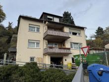 Für Handwerker - Sanierungsbedürftiges Zweifamilienhaus mit vielseitigem Nutzungspotenzial Haus kaufen 65232 Taunusstein Bild klein