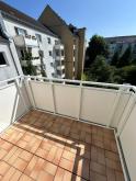 Gemütliche 1-Zimmer mit Balkon und Duschenbad in ruhiger Lage! Vormieter verkauft Mobilar Wohnung mieten 09130 Chemnitz Bild klein