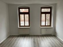 Gemütliche 3-Zimmer mit Laminat, Balkon und Wannenbad in zentraler Lage! EBK mgl.! Wohnung mieten 09130 Chemnitz Bild klein