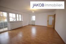 Gemütliche Wohnung mit Balkon und Plassenburgblick! Wohnung kaufen 95326 Kulmbach Bild klein