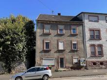 Gemütliches 2-3 Familienhaus mit Garten mit viel Potential in Scheidt Haus kaufen 66133 Saarbrücken Bild klein