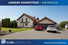 Gepflegtes 1 Fam. Haus m. Baugrundstück u. Halle Haus kaufen 94491 Hengersberg Bild klein