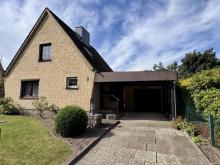 Gepflegtes Einfamilienhaus in ruhiger Sackgassenlage in Heide – Ihr neues Zuhause in Dithmarschen Haus kaufen 25746 Heide Bild klein