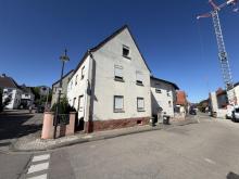 Gepflegtes Wohnhaus mit Garage und kleinem Garten in ruhiger und zentraler Lage Haus kaufen 76863 Herxheim bei Landau Bild klein
