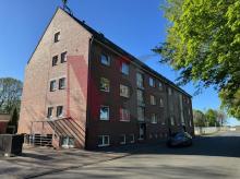 Geräumige 3 - Zimmer Dachgeschosswohnung Nähe Südstrand Wohnung mieten 26382 Wilhelmshaven Bild klein
