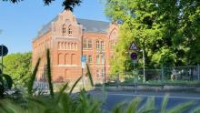 Großzügig Wohnen im alten Schulgebäude Wohnung mieten 99867 Gotha Bild klein