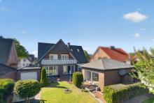 Großzügig wohnen – mit Kamin, Garten und ganz viel Freiheit in Ibbenbüren Haus kaufen 49477 Ibbenbüren Bild klein