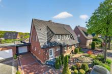 Großzügig wohnen – mit Kamin, Garten und ganz viel Freiheit in Ibbenbüren Haus kaufen 49477 Ibbenbüren Bild klein