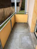 Großzügige 3-Zi. mit Lam., 2xBlk., Carport, Stellplatz und offener Küche in guter Lage! Wohnung mieten 09353 Oberlungwitz Bild klein