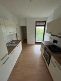Großzügige 3-Zimmer mit Einbauküche, Balkon, Wannenbad und Laminat in zentraler Lage! SP mgl. Wohnung mieten 09130 Chemnitz Bild klein