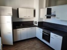 Großzügige 3-Zimmer mit Einbauküche, Laminat, sep. WC und Wannenbad im Zentrum! Wohnung mieten 08371 Glauchau Bild klein