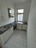 Großzügige und vermietete 2-Zi. mit EBK, 2xBalkon und Laminat in zentraler Lage Wohnung kaufen 09130 Chemnitz Bild klein