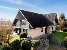 Großzügiges Architektenhaus mit flexiblen Nutzungsmöglichkeiten. KÄUFERCOURTAGEFREI Haus kaufen 23611 Bad Schwartau Bild klein