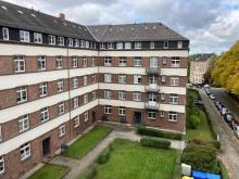 Günstige 2-Zimmer mit Laminat, Balkon und Wanne in ruhiger Lage! Vormieterin verkauft EBK Wohnung mieten 09126 Chemnitz Bild klein
