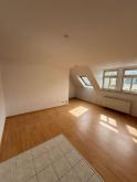 Günstige DG 2-Zimmer mit Wanne und Laminat in guter Lage! Wohnung mieten 09126 Chemnitz Bild klein