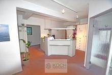 Gut vermietete Arztpraxis und "freie" Wohnung zur Kapitalanlage oder Eigennutzung in Schiffdorf Haus kaufen 27619 Schiffdorf Bild klein