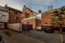 Gute Rendite!! MFH mit vier Wohnungen und zwei Gewerbeeinheiten - Beste Lage Haus kaufen 41472 Neuss Bild klein