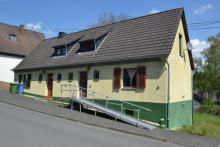 Handwerker aufgepasst: Sanierungsbedürftiges Ein- bis Zweifamilienhaus Haus kaufen 56305 Puderbach Bild klein