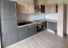 Helle 2-Zimmer mit 27 m²-WoZi, Wannenbad, EBK, Abstellraum und Riesenbalkon! Wohnung mieten 09130 Chemnitz Bild klein