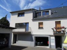 Helle 2,5-Zimmer-Dachgeschosswohnung mit Garage – modernisiert & sofort bezugsfrei Wohnung mieten 54411 Hermeskeil Bild klein