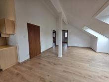 Helle 3 Zi.-DG-Wohnung & KFZ-Pl. in Ortsrandlage Wohnung mieten 79418 Schliengen Bild klein