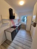 Helle 3 - Zimmer Erdgeschosswohnung Wohnung mieten 26382 Wilhelmshaven Bild klein