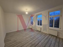 Helle 3-Zimmer-Wohnung mit großzügigem Grundriss und Einbauküche in zentraler Lage Wohnung mieten 26382 Wilhelmshaven Bild klein