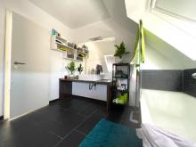 Hoch hinaus: Helle Wohnung mit Balkon in Baden-Baden Wohnung mieten 76532 Baden-Baden Bild klein