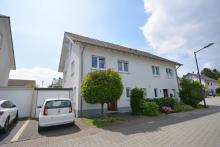 Hürth-Fischenich: Geräumiges Einfamilienhaus mit sonnigem Garten Haus 50354 Hürth Bild klein