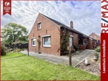 Investitionschance: vermietetes Einfamilienhaus mit großzügigem Grundstück in zentraler Lage! Haus kaufen 26831 Bunde Bild klein