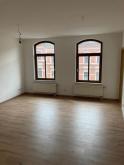 * Kompakte 3-Zimmer mit Balkon, Laminat und Wannenbad in Zentrumsnähe! * Stellplatz mgl. Wohnung mieten 09130 Chemnitz Bild klein