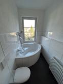 Kompakte 3-Zimmer mit Laminat, Balkon und Eckwanne in guter Lage Wohnung mieten 09126 Chemnitz Bild klein