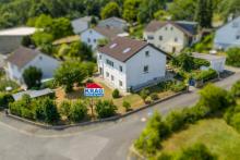 ++ KRAG Immobilien ++ Familienfreundlich: Garten, Balkon, Terrasse, Garage, Carport, provisionsfrei Haus kaufen 35041 Marburg Bild klein