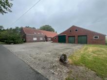 Landhaus mit 2 Wohnungen, Scheune, 2 Schuppen und 6 ha Land! Haus kaufen 26427 Esens Bild klein