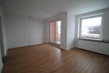 Leer - Entspannte Lebensqualität in moderner 3-Zimmer-Wohnung mit Balkon! Wohnung mieten 26789 Leer (Ostfriesland) Bild klein