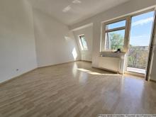 Lichtdurchflutete Wohnung im Dachgeschoss mit hohen Decken, Lift, großer Terrasse und TG Wohnung kaufen 09112 Chemnitz Bild klein