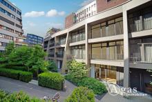 Luxuriöses Townhouse mit 5 Zimmern, EBK und privater Dachterrasse in Premium-Lage in Mitte! Wohnung mieten 10117 Berlin Bild klein