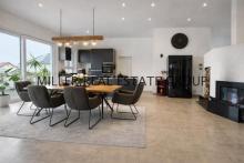 Luxusvilla mit 193 m² Wohnfläche, Einliegerwohnung, 40 m² Balkon & 95 m² XXL-Garage - unverbaubarer Weitblick in Bestlage von Denkendorf! Haus kaufen 85095 Denkendorf Bild klein