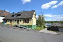Massives Doppelhaus in Puderbach, sanierungsbedürftig Haus kaufen 56305 Puderbach Bild klein