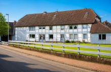 Mehrfamilienhaus mit 5 Wohnungen, mit Potenzial zur Aufteilung Haus kaufen 38165 Lehre Bild klein