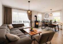 Moderne Raumwunder-Rarität in Neuburg an der Donau: Reiheneckhaus mit großem Garten, zwei Terrassen, Balkon & viel Wohnkomfort! Haus kaufen 86633 Neuburg an der Donau Bild klein