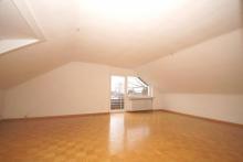Montabaur, Dachgeschosswohnung mit Garage auf der Alberthöhe *VIRTUELLE 360° BESICHTIGUNG ONLINE* Wohnung mieten 56410 Montabaur Bild klein