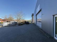 Neuwertige Lagerhalle mit Bürotrakt im Gewerbegebiet von Eutin zu verkaufen Gewerbe kaufen 23701 Eutin Bild klein
