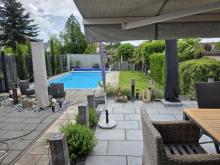 ObjNr:19827 - Modern saniertes Zweifamilienhaus auf großen Grundstück mit Pool und Garage Haus kaufen 67454 Haßloch Bild klein