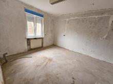 ObjNr:B-19582 - Drei Wohnungen zum Preis von eiener; Sanierungsaufwand erforderlich Haus kaufen 66954 Pirmasens Bild klein