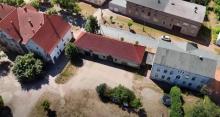 OHNE BANK finanzierbar: Gutshof-Ensemble mit MFH, Gutshaus & Scheunentrakt Haus kaufen 06386 Osternienburg Bild klein