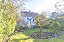 Platz für die Familie - Doppelhaushälfte mit weitläufigem Garten und großflächiger Sonnenterrasse Haus kaufen 42899 Remscheid Bild klein