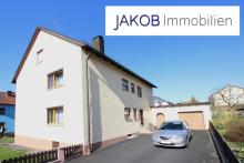 Platz für zwei Familien, großer Garten und ruhige Lage! Haus kaufen 95346 Stadtsteinach Bild klein